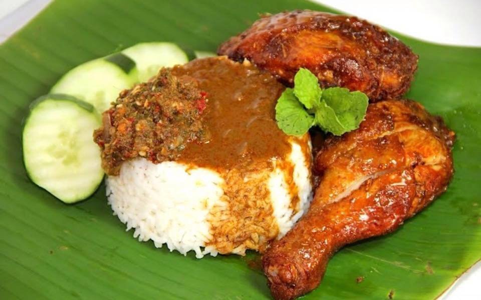 Moknab Nasi Kukus Daun Pisang