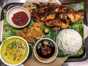 Dedaun Ikan Bakar